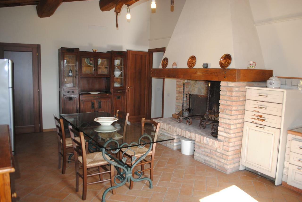 Agriturismo Fattoria Di Malavolta Florença Exterior foto