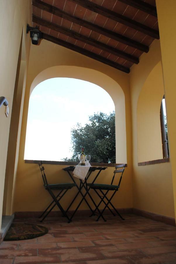 Agriturismo Fattoria Di Malavolta Florença Exterior foto